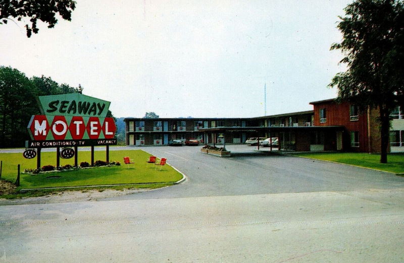 Seaway Motel - Vintage Postcard (newer photo)